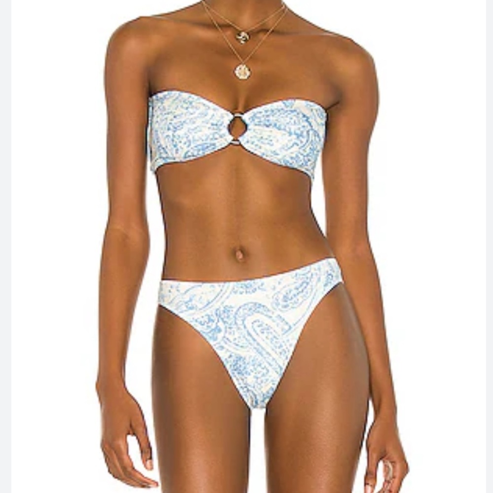 Revolve faithful the brand Blue paisley  Bikini SET : TOP size S bottom size xS